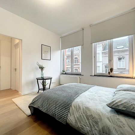 Elegant Flat Cinquantenaire Brussels Luaran gambar