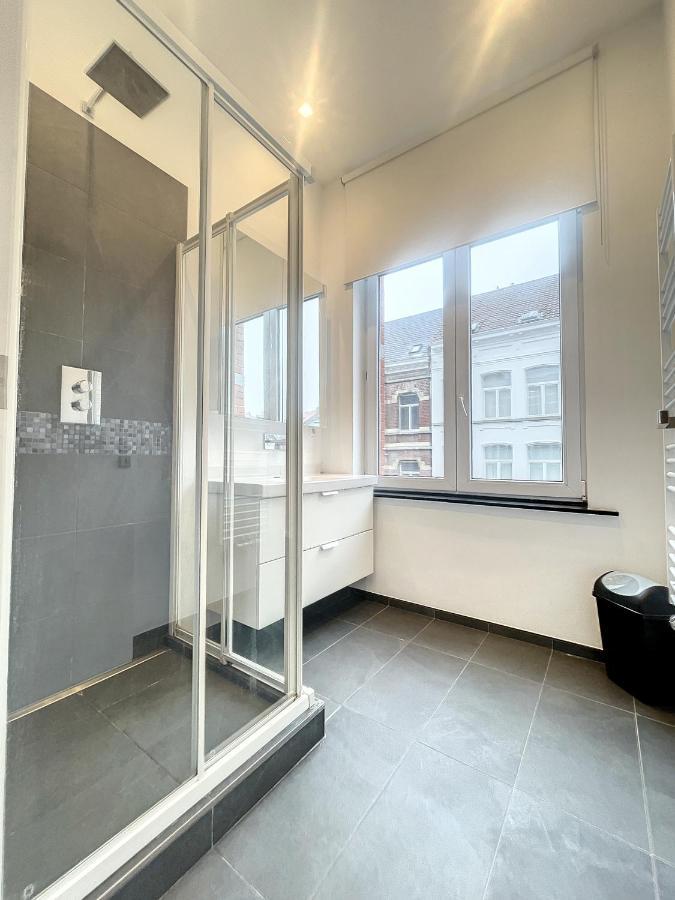 Elegant Flat Cinquantenaire Brussels Luaran gambar
