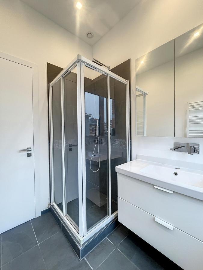 Elegant Flat Cinquantenaire Brussels Luaran gambar